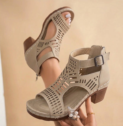 Sandales à talons épais et bout ouvert