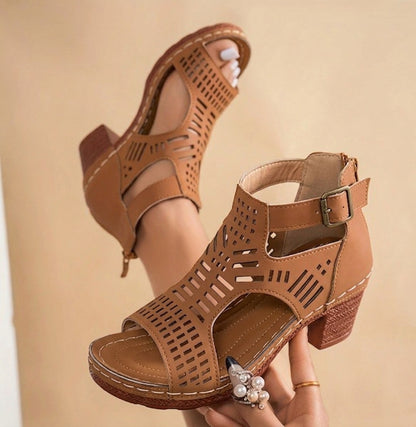 Sandales à talons épais et bout ouvert