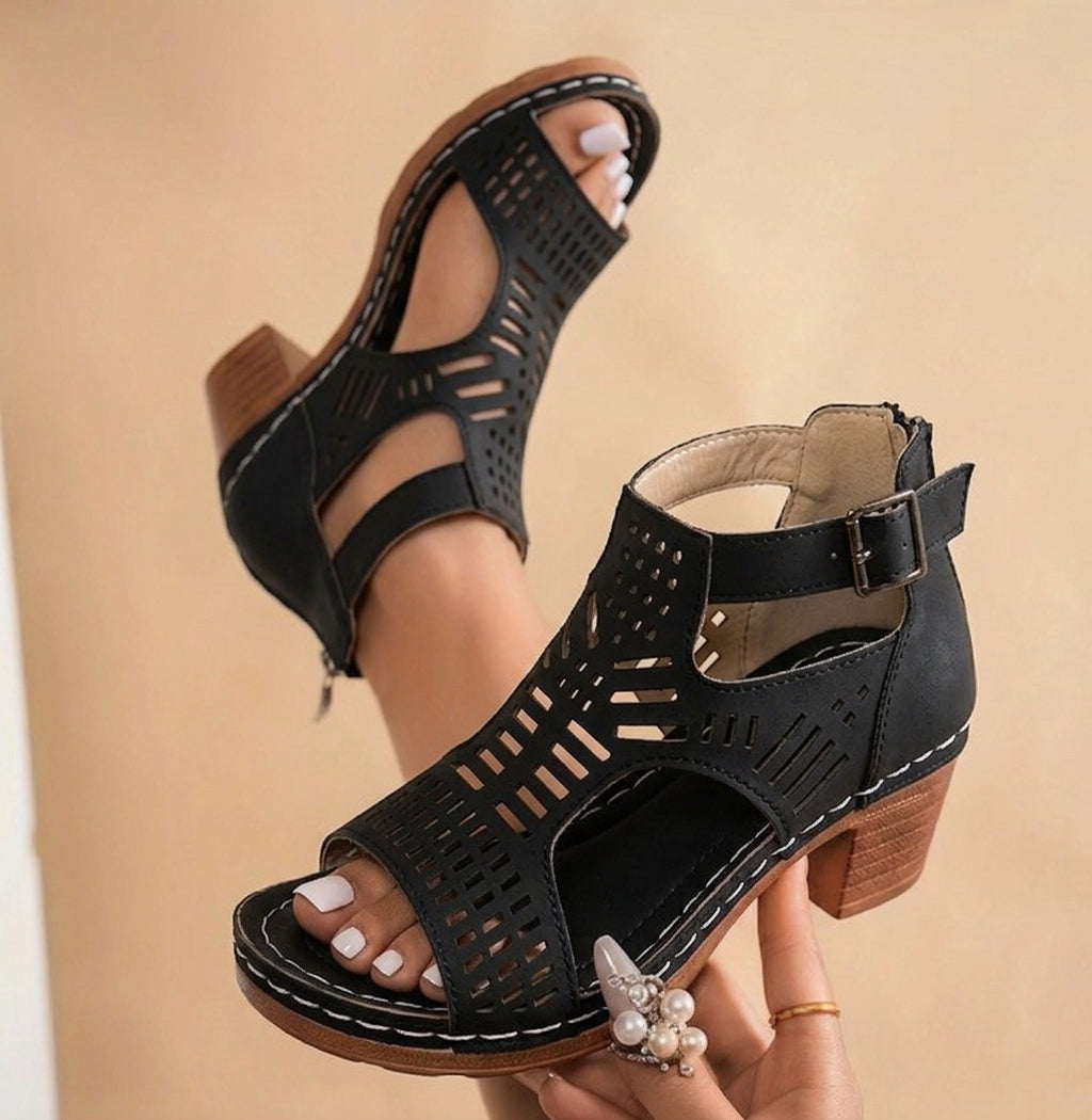 Sandales à talons épais et bout ouvert